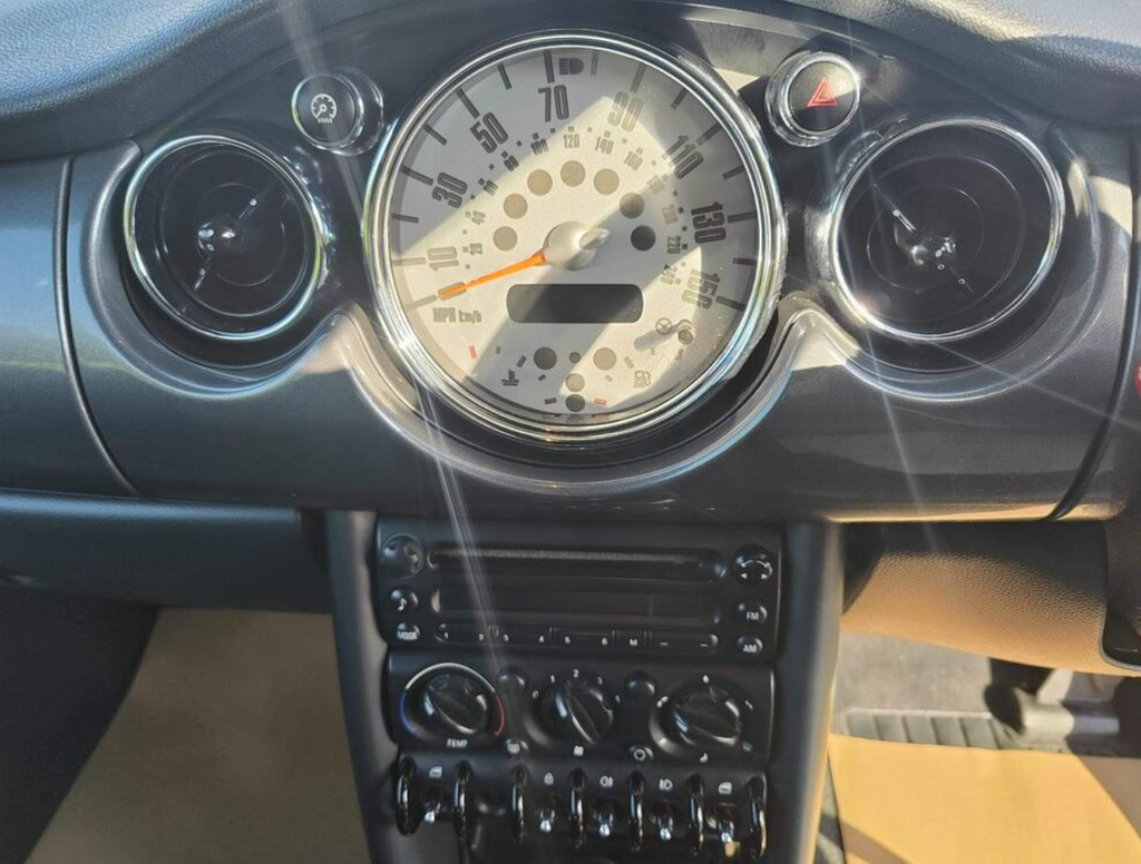 Mini Cooper Convertible (2008) 1.6L Petrol