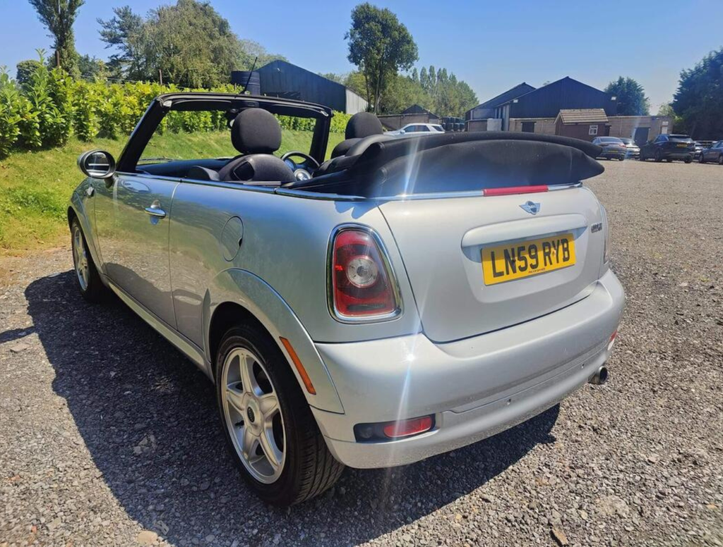 Mini Cooper Convertible (2009) 1.6L 3dr Petrol