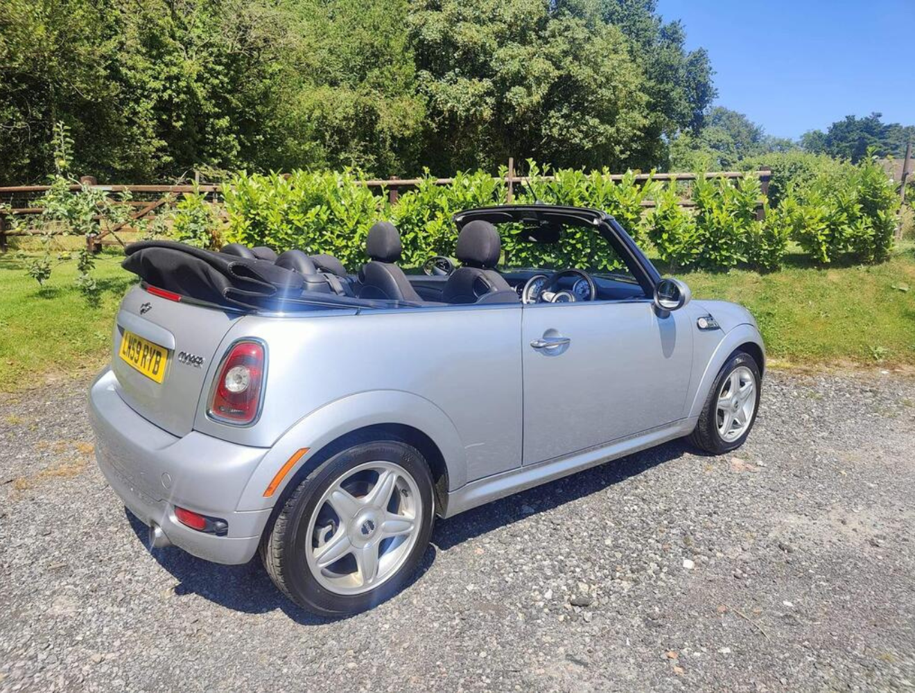 Mini Cooper Convertible (2009) 1.6L 3dr Petrol