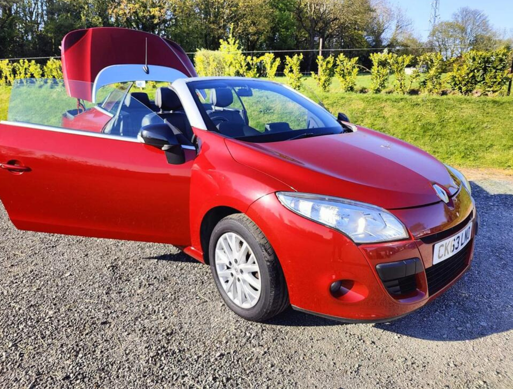 Megane Dynamique TT Energy DCi Convertible 2dr Diesel Euro 5