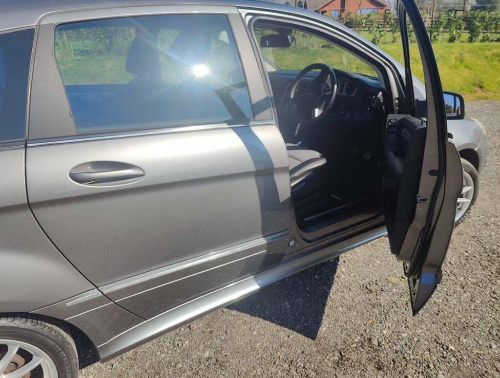 Mercedes-Benz B180 Sport CDi (2010) 2.0L Diesel 5 Dr