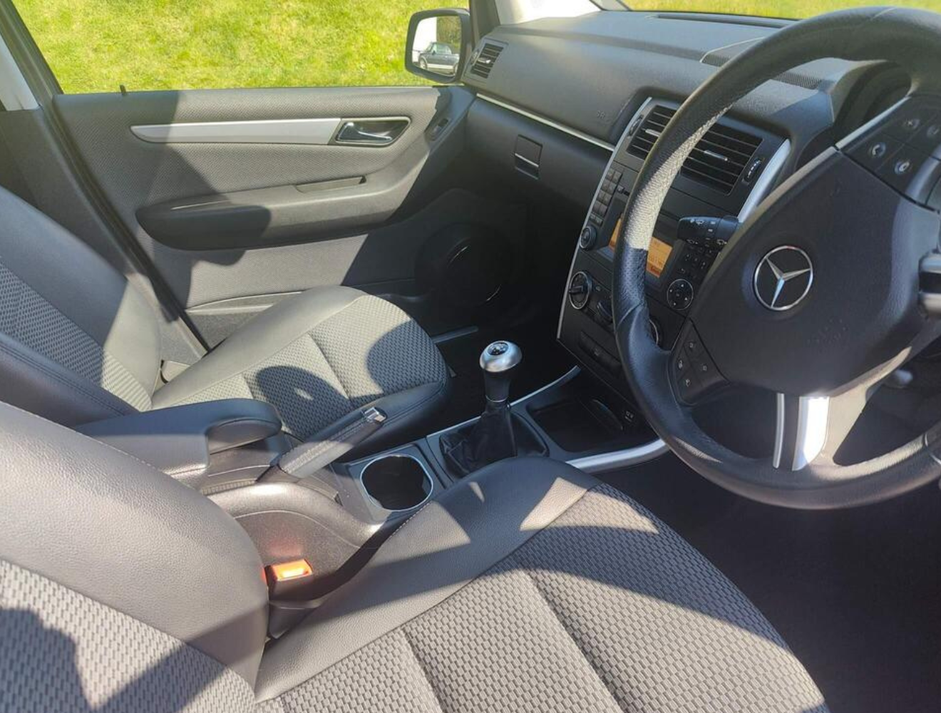 Mercedes-Benz B180 Sport CDi (2010) 2.0L Diesel 5 Dr