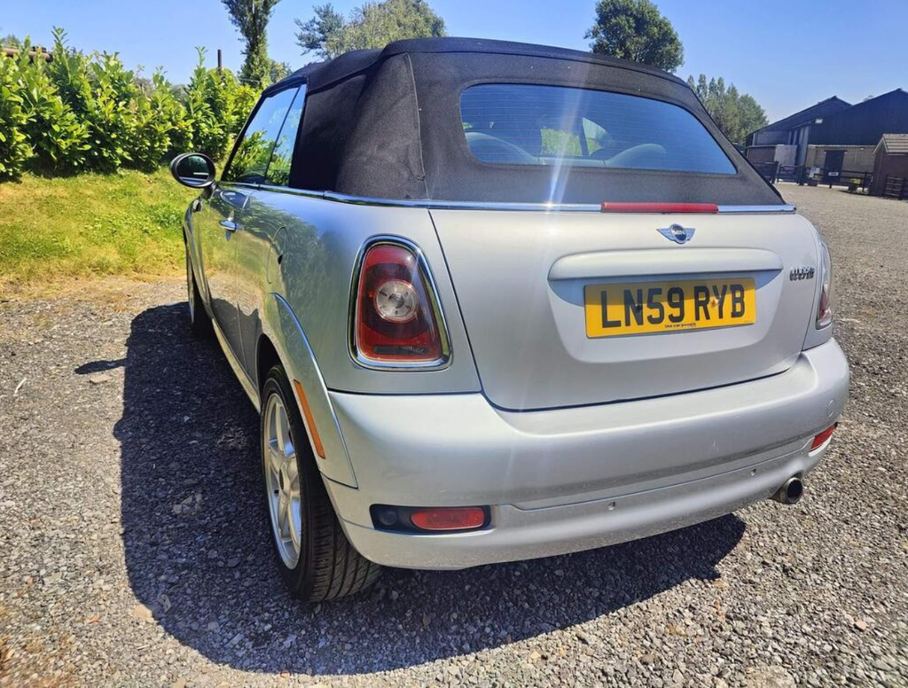 Mini Cooper Convertible (2009) 1.6L 3dr Petrol
