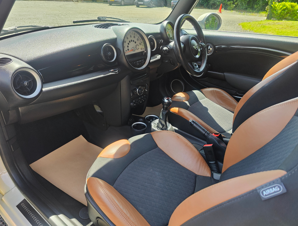 Mini Cooper S (2012) 1.6L 3dr Petrol with JCW Aerodynamic Kit