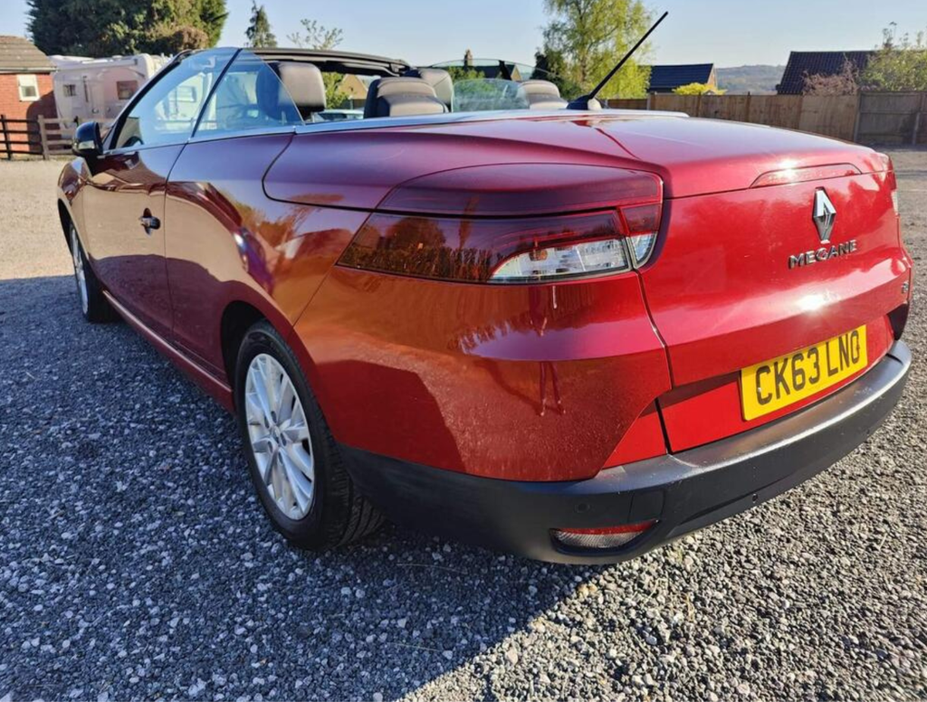 Megane Dynamique TT Energy DCi Convertible 2dr Diesel Euro 5