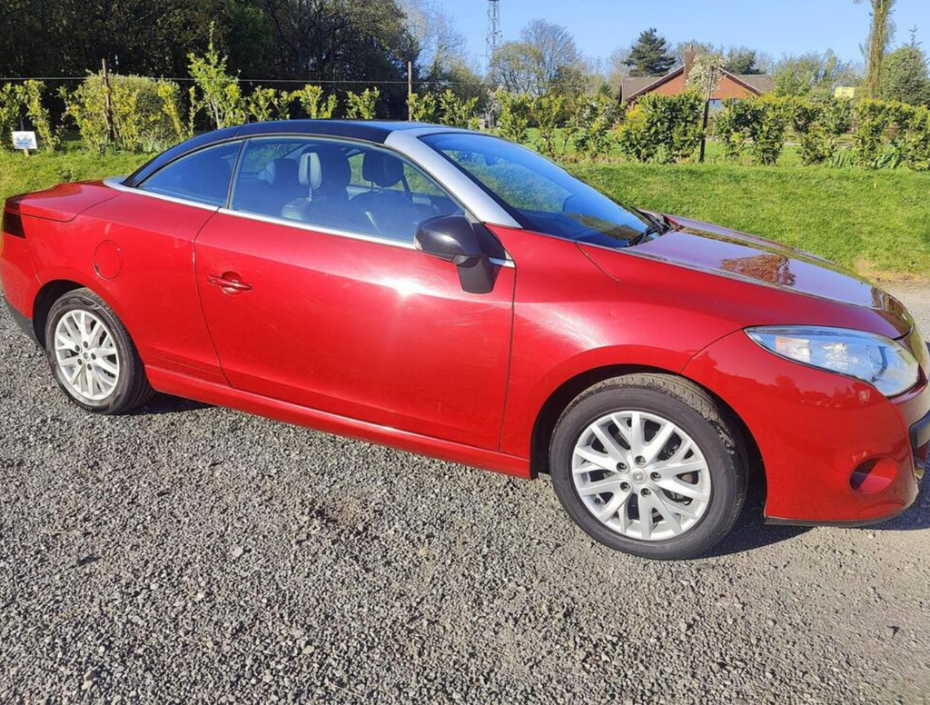 Megane Dynamique TT Energy DCi Convertible 2dr Diesel Euro 5