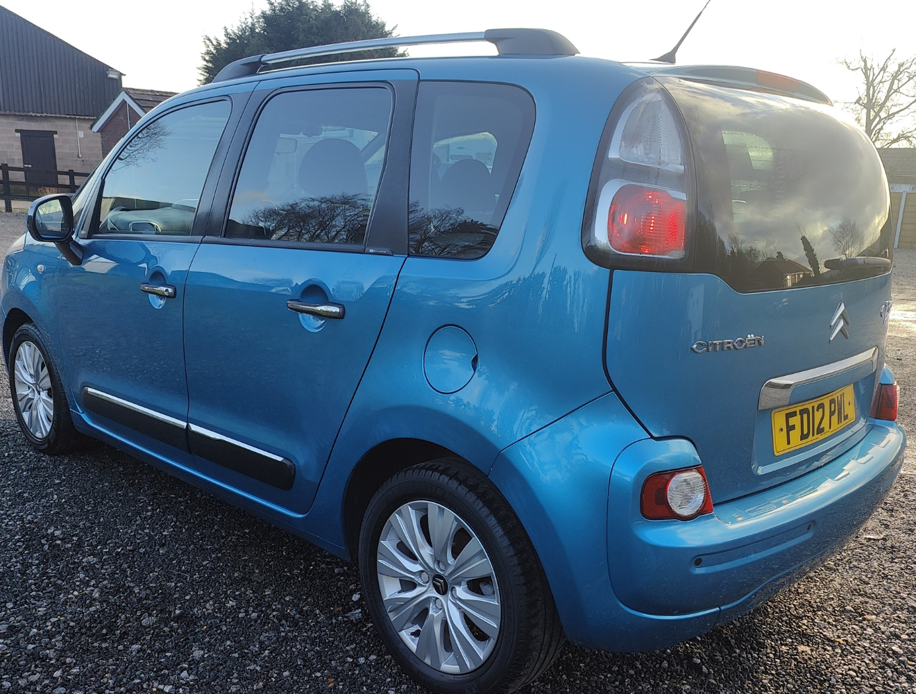 Citroen C3 Picasso 1.6 VTi Exclusive MPV 5dr Petrol
