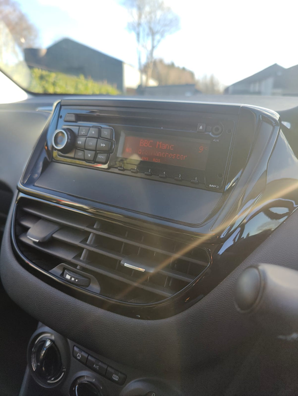 PEUGEOT 208 Access+ (2015) 15 Plate 1.0 VTi PureTech 5dr Petrol